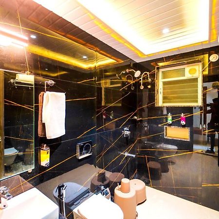 Canvasand By Eease Hospitality Hotel Нагаон Екстериор снимка